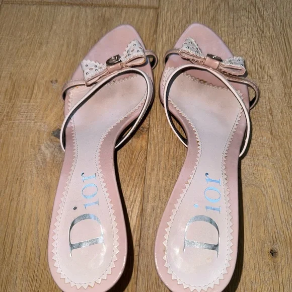 Dior Women's Blush Pink Bow Heels - Picture 3 of 6
